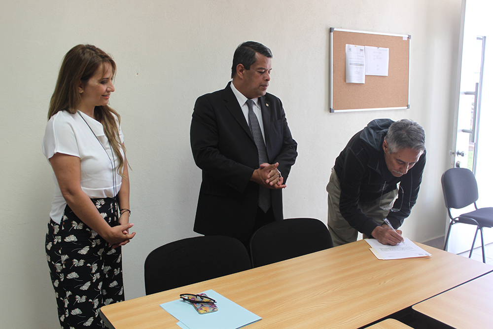 El Mtro. Javier Alvarado Díaz, fue designado por el rector como director interino del INIRENA