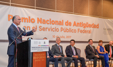 Se entrega el Premio Nacional de Antigüedad en el Servicio Público Federal