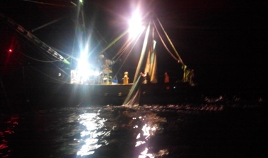 Sancionan a propietarios del camaronero que realizaba pesca ilegal comercial en San Sebastián Vizcaíno, Baja California Sur