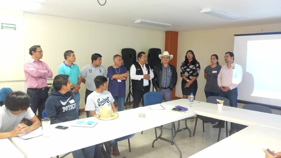Capacitan a acuacultores de Oaxaca en empoderamiento empresarial