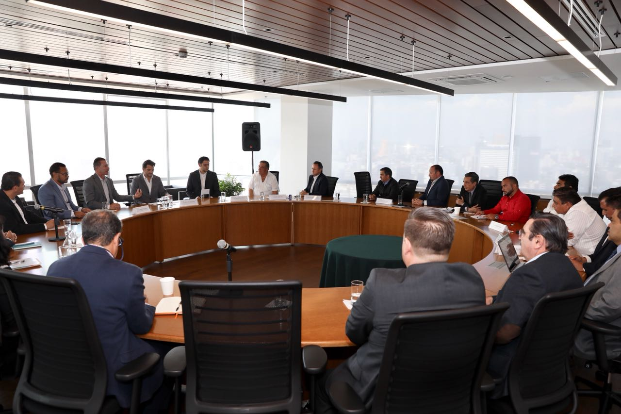 Por presiones, ceden gobierno Sinaloa y Semarnat para evaluar pesca en zonas protegidas