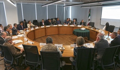 Grupo interinstitucional atenderá integral y emergentemente el arribo de sargazo en Caribe Mexicano