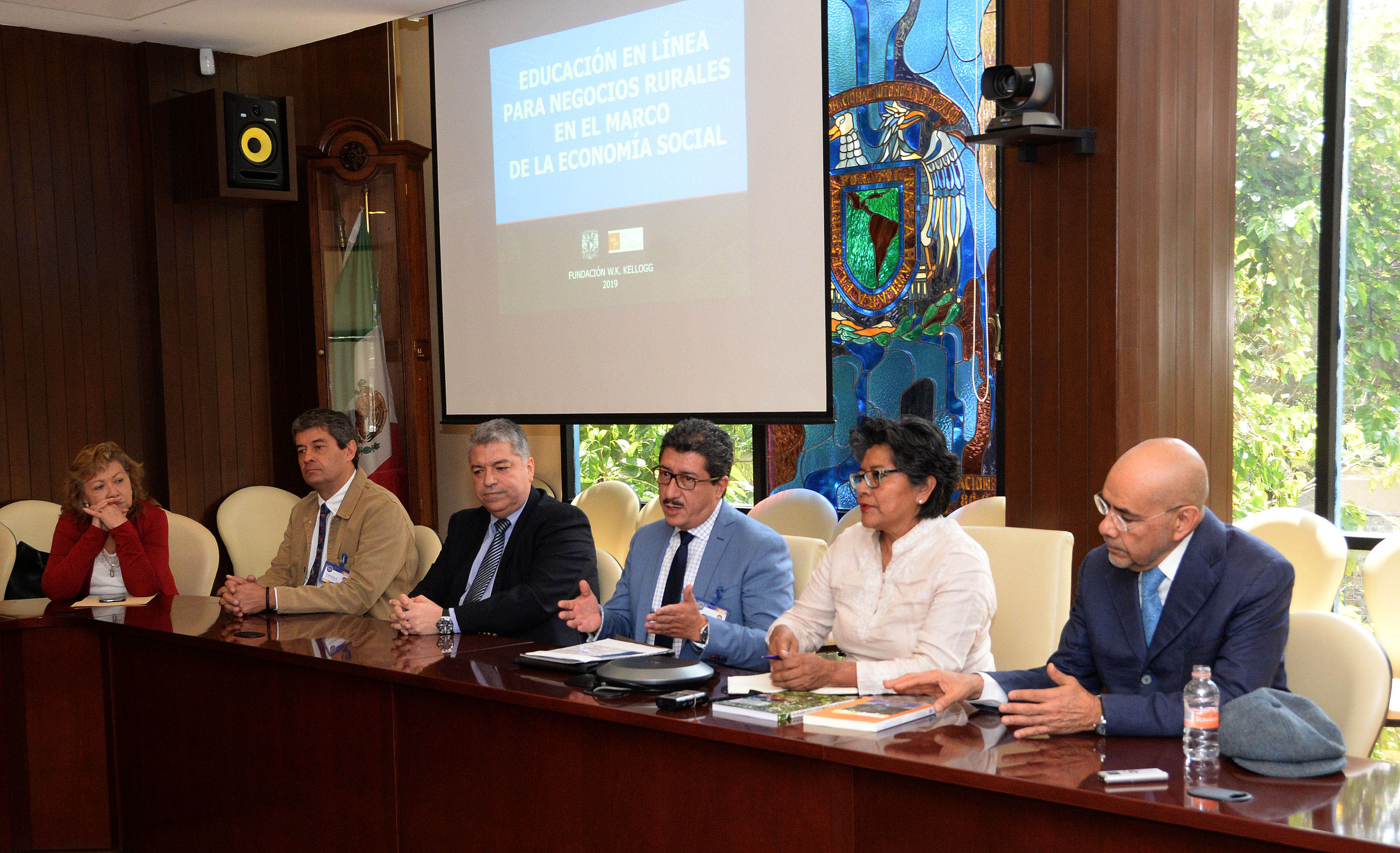 Presentan en la UNAM, proyecto de educación en línea para negocios rurales
