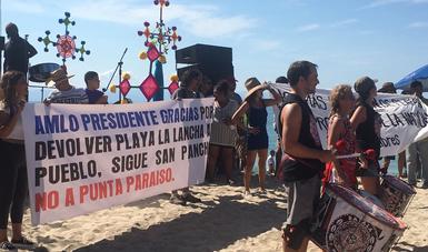 Libera accesos al público de 30 playas en Nayarit