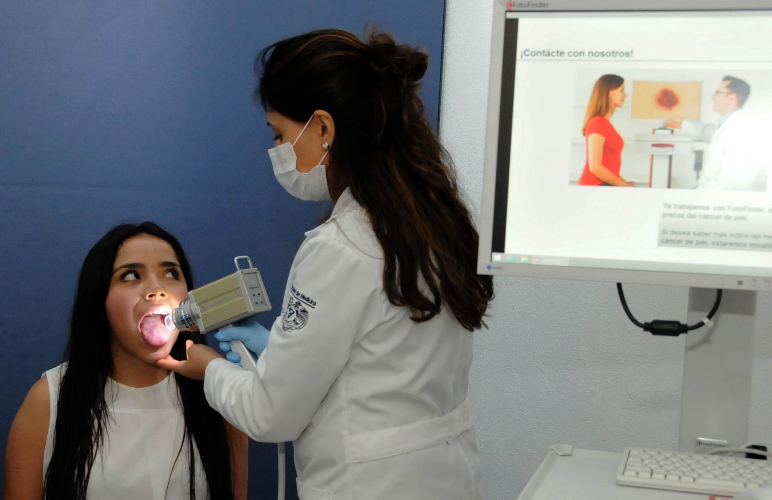 Ante la COVID-19, doble responsabilidad de personal de salud: cuidar a otros y a sí mismos