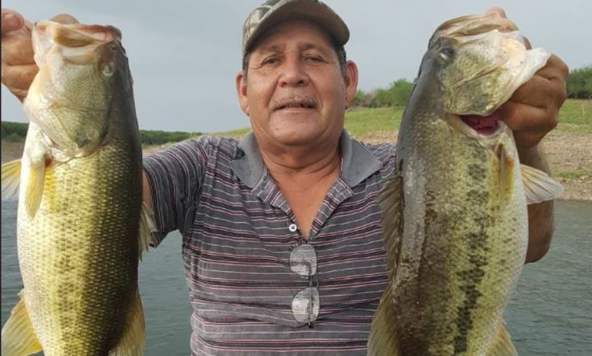 De pesca con el “Cuate” Castillo en El Mahone